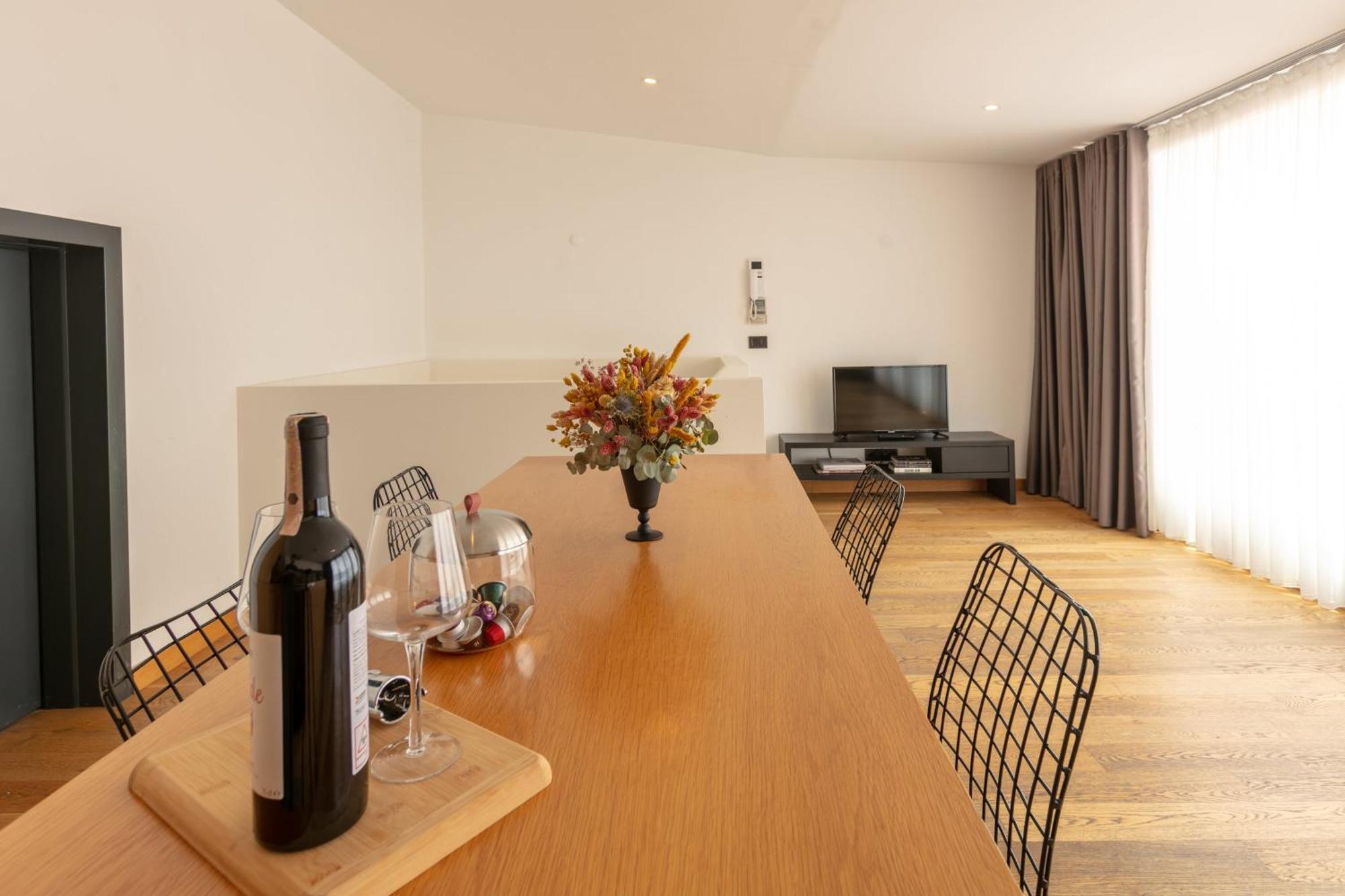 Ando Living - Taksim Gumussuyu Townhouse Aparthotel Istanboel Buitenkant foto
