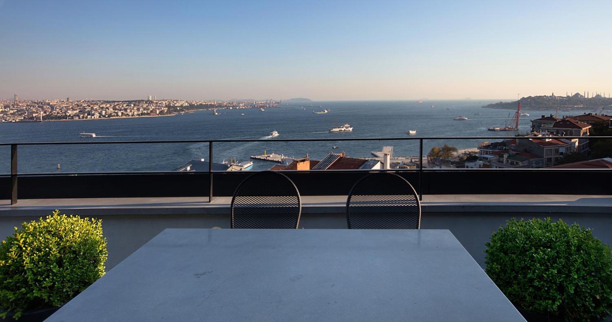 Ando Living - Taksim Gumussuyu Townhouse Aparthotel Istanboel Buitenkant foto