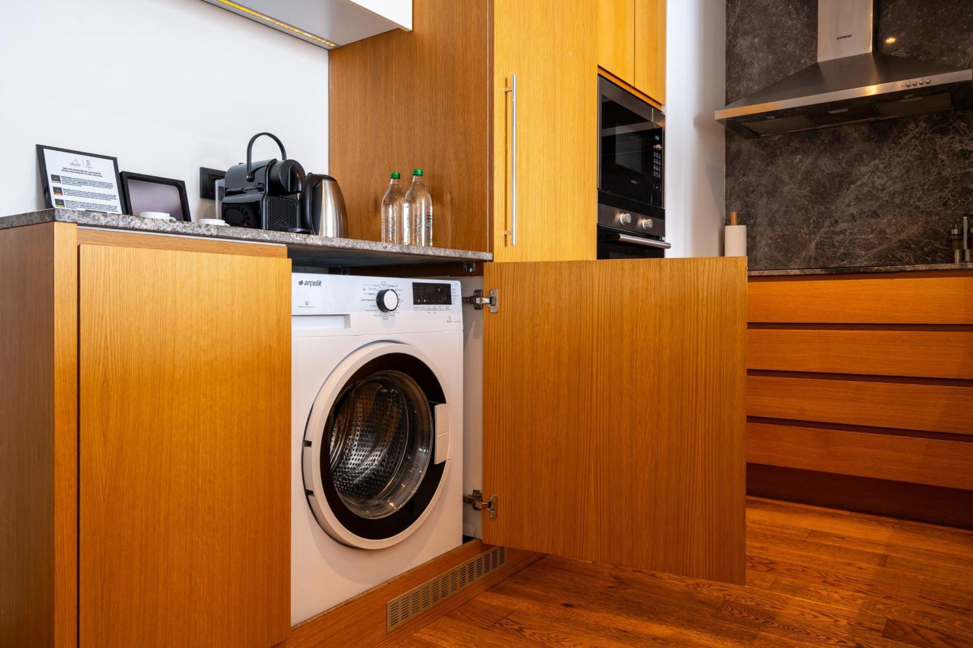 Ando Living - Taksim Gumussuyu Townhouse Aparthotel Istanboel Buitenkant foto