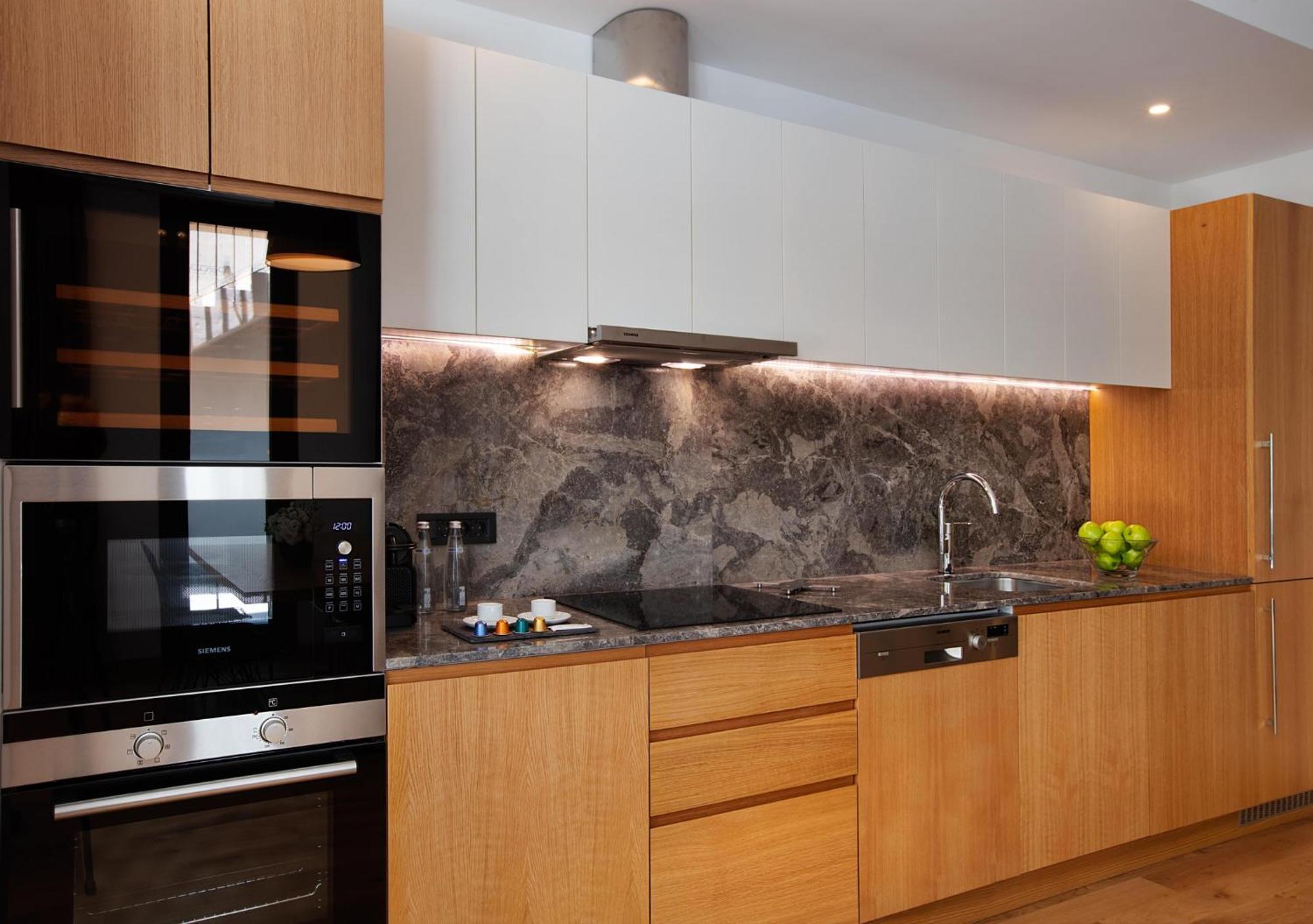 Ando Living - Taksim Gumussuyu Townhouse Aparthotel Istanboel Buitenkant foto